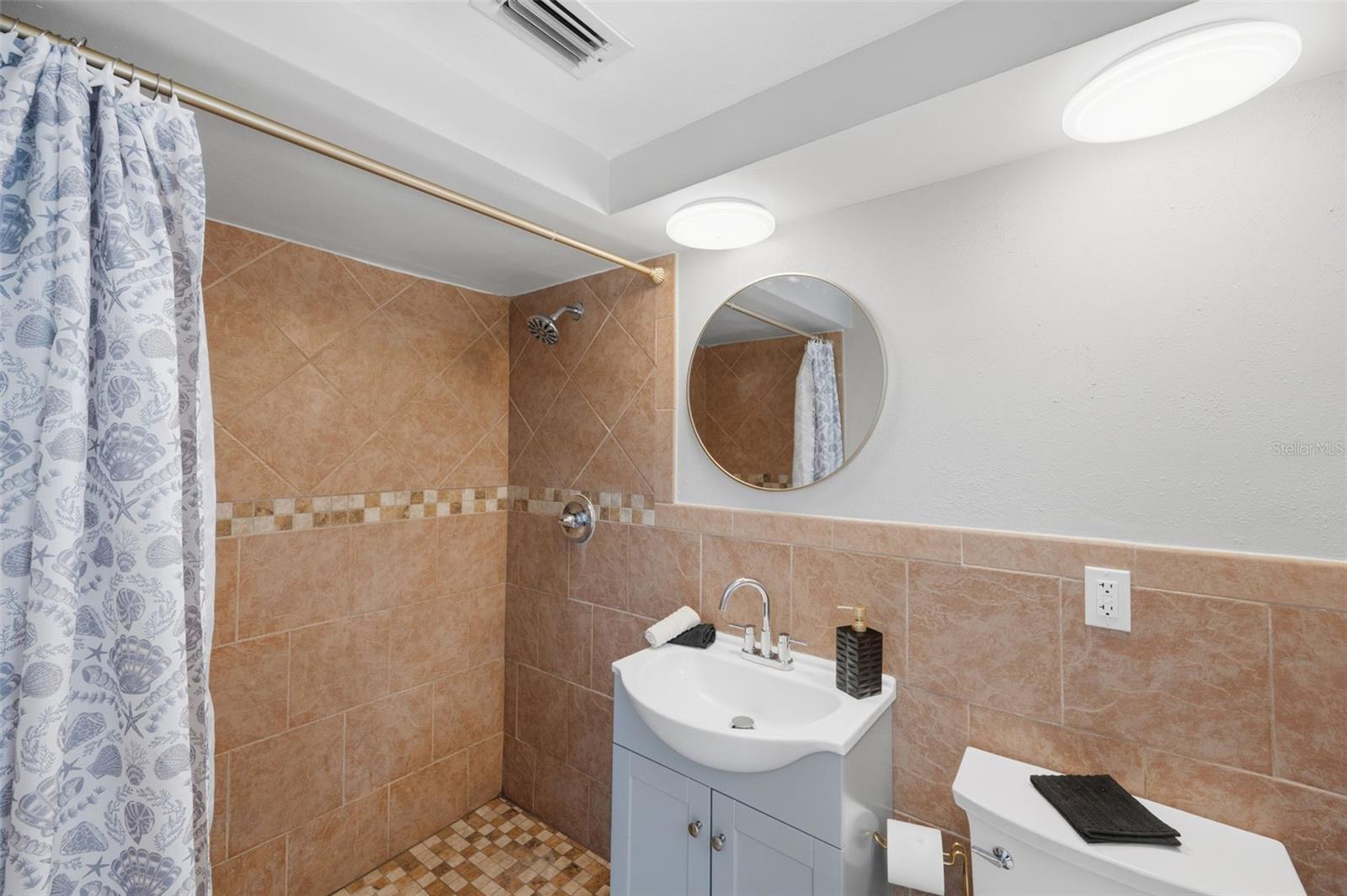 Image 15 of 45 For 7330 Rhinebeck Drive