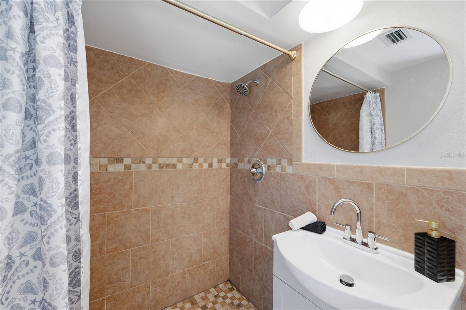 Image 16 of 45 For 7330 Rhinebeck Drive