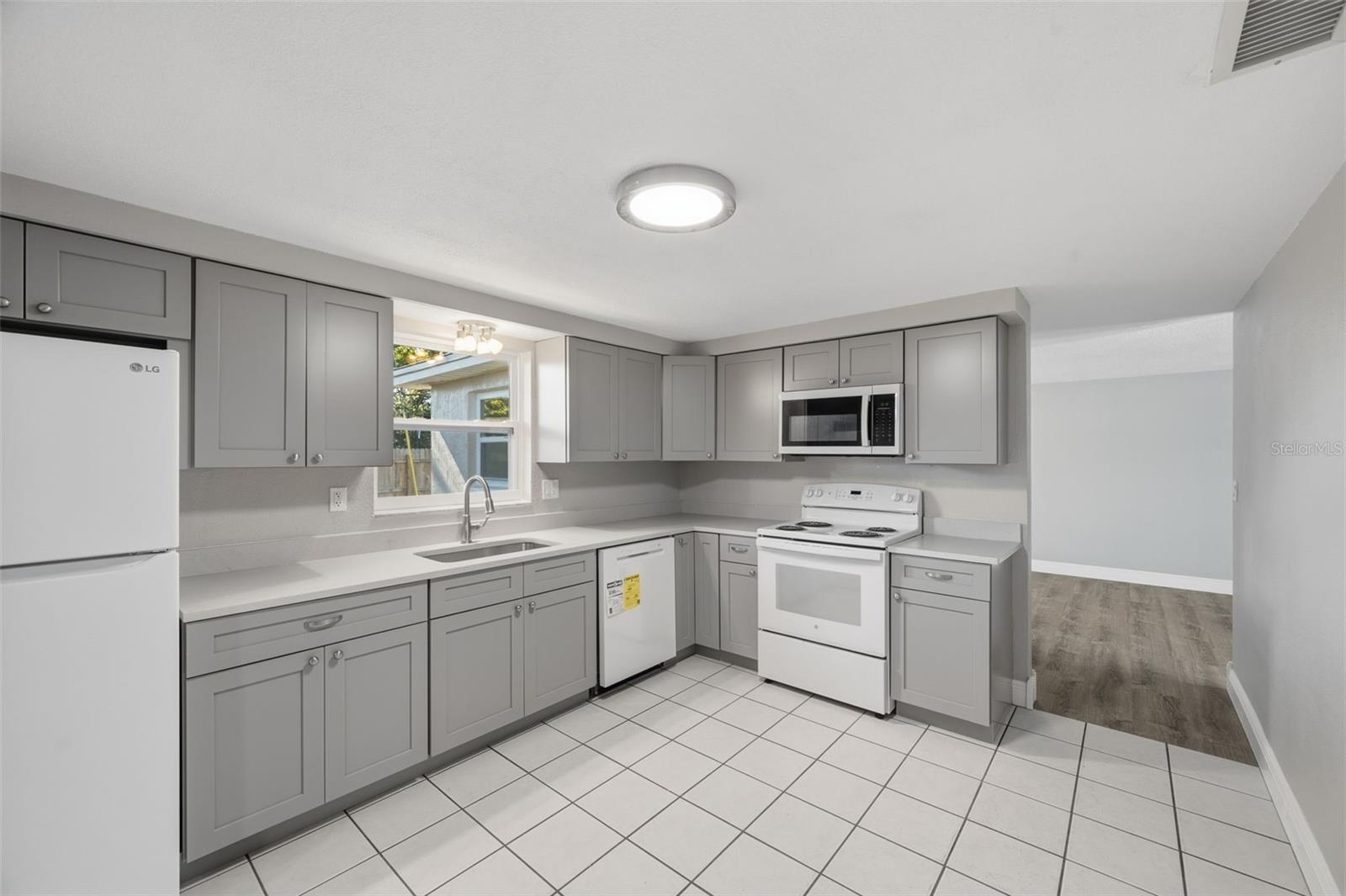 Image 30 of 45 For 7330 Rhinebeck Drive