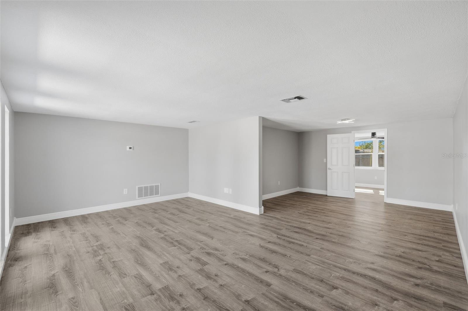 Image 5 of 45 For 7330 Rhinebeck Drive