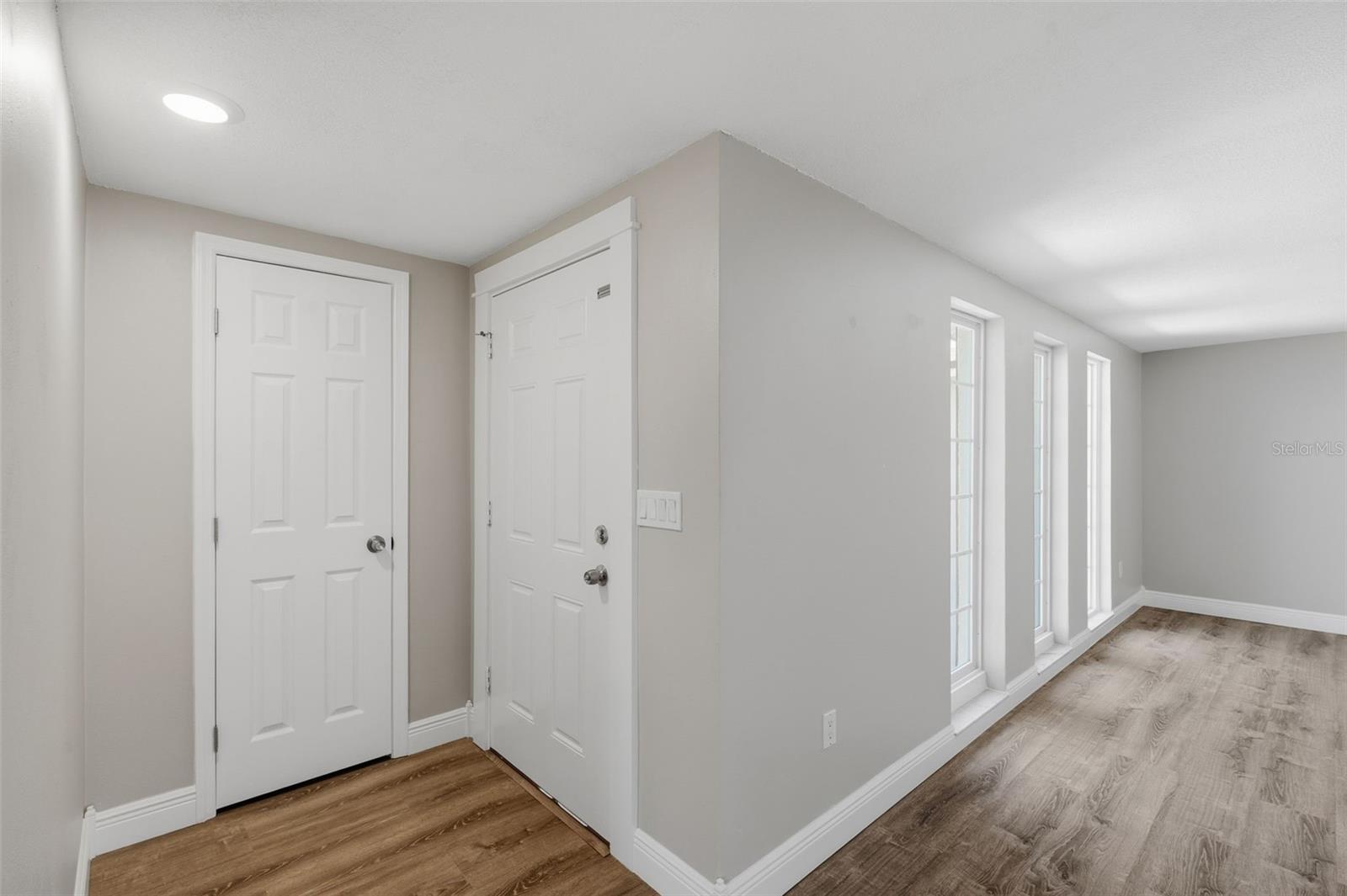 Image 9 of 45 For 7330 Rhinebeck Drive