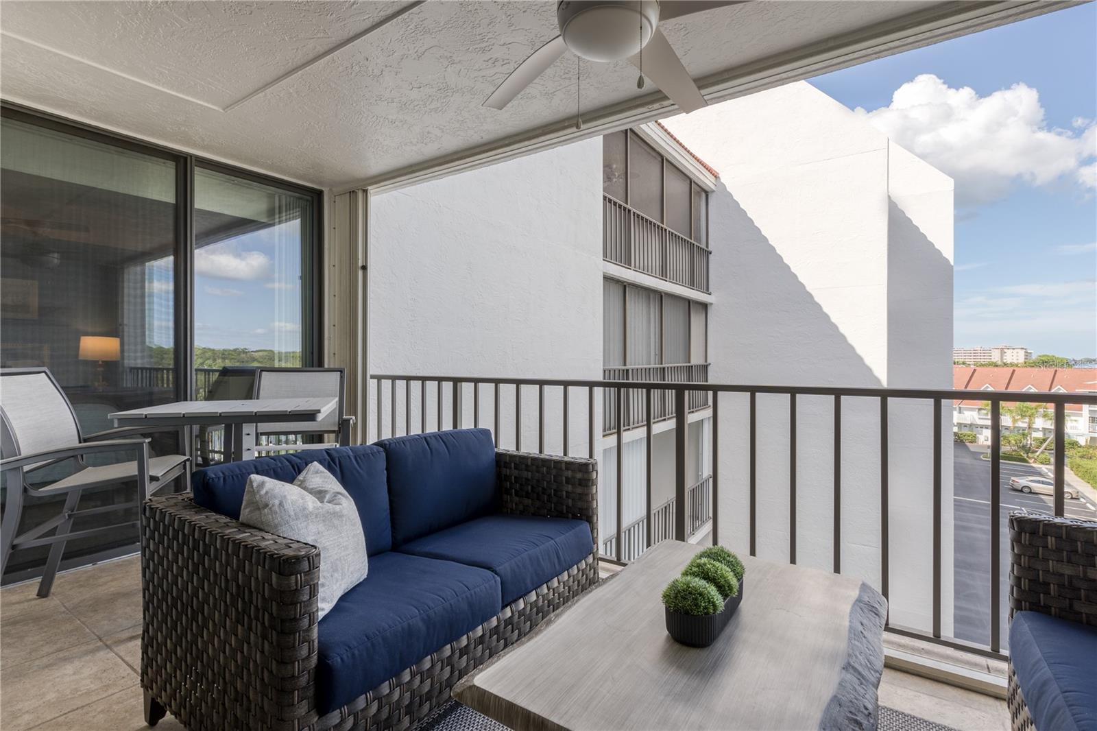 Image 14 of 28 For 19111 Vista Bay Drive 510