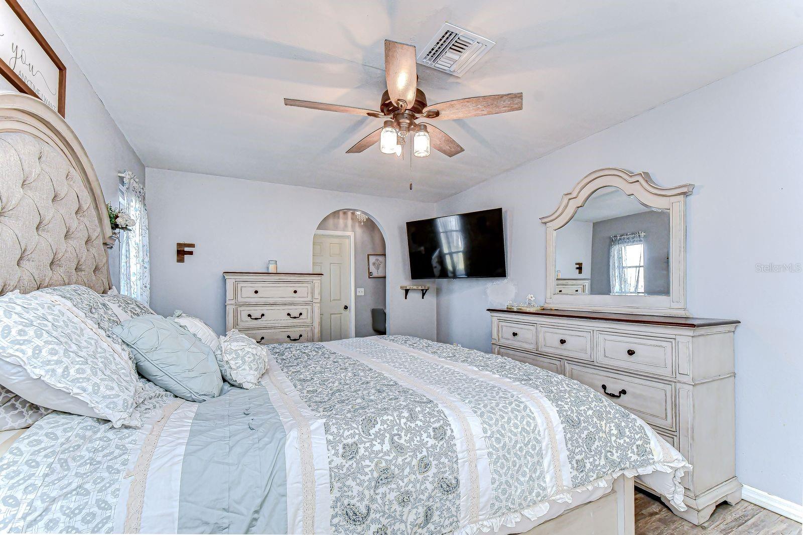 Image 11 of 32 For 3721 Lighthouse Way