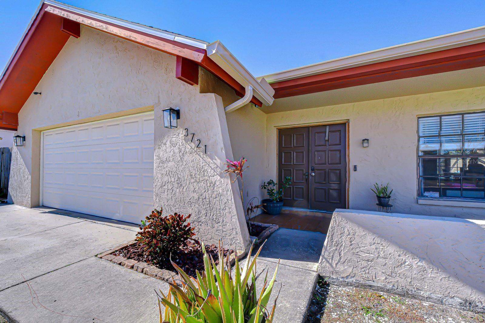 Image 3 of 32 For 3721 Lighthouse Way