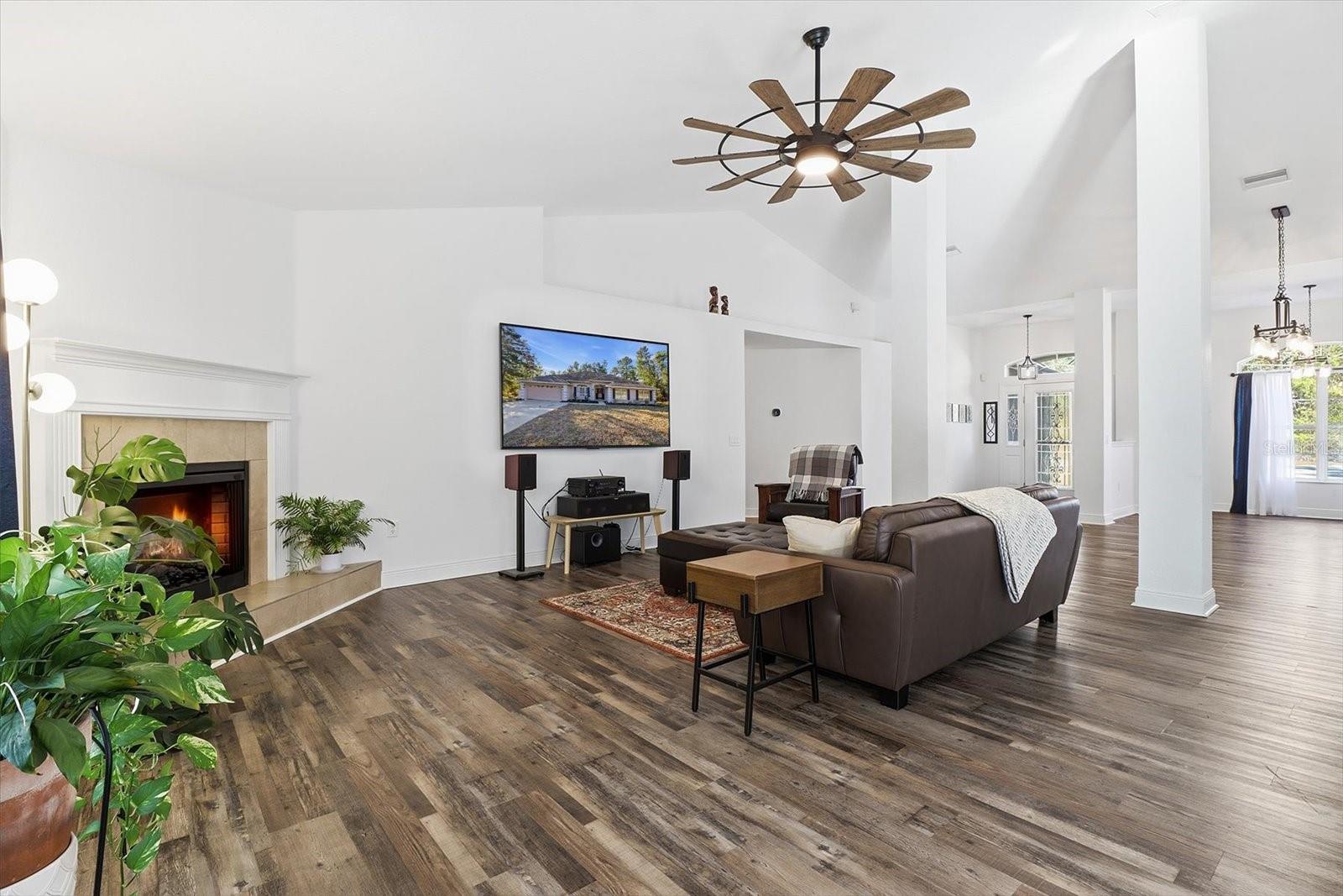 Image 10 of 41 For 21 Lobelia Court