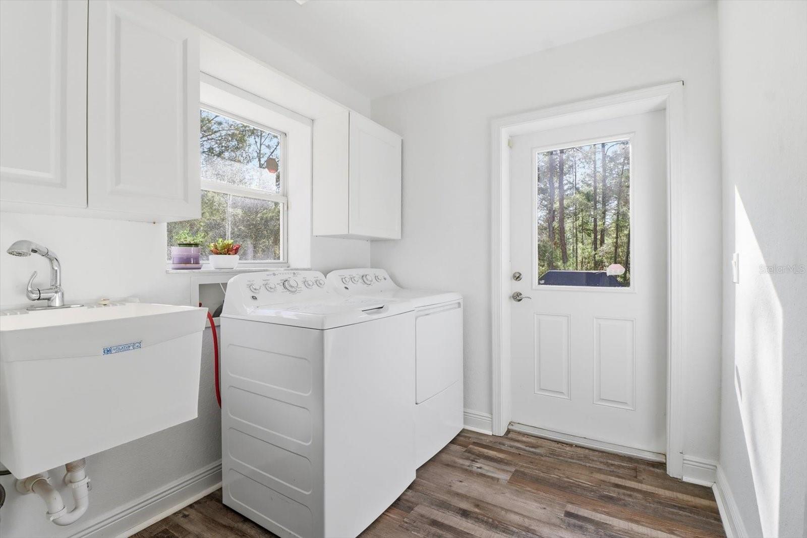 Image 30 of 41 For 21 Lobelia Court