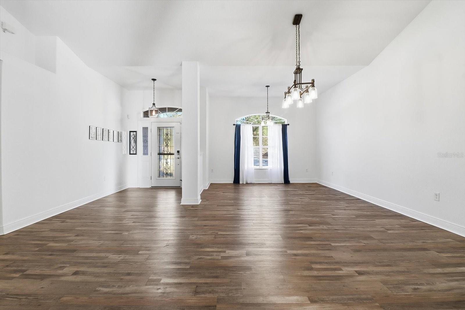 Image 7 of 41 For 21 Lobelia Court