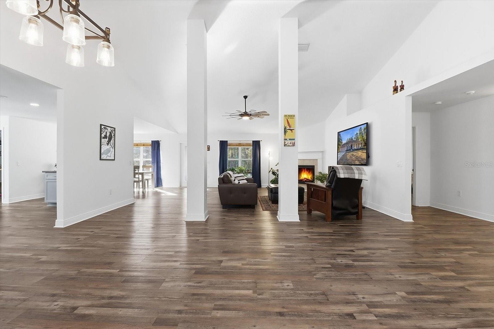 Image 8 of 41 For 21 Lobelia Court