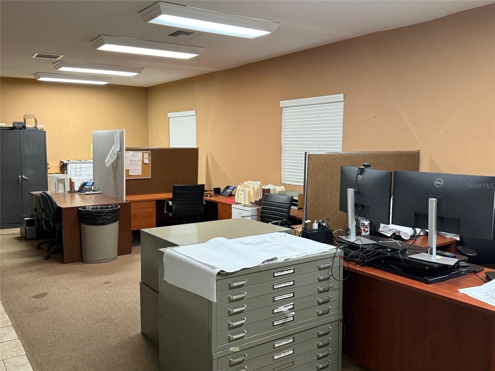 Image 4 of 11 For 565 Hercules Avenue