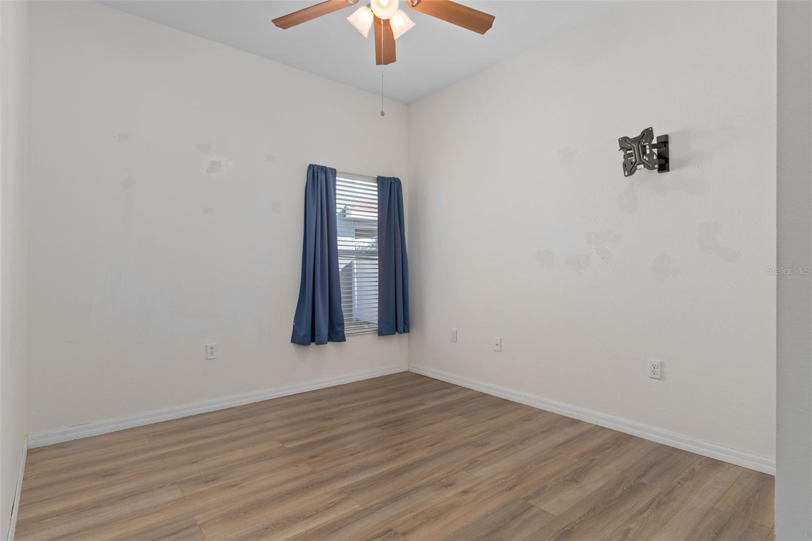 Image 9 of 48 For 15148 Durango Circle