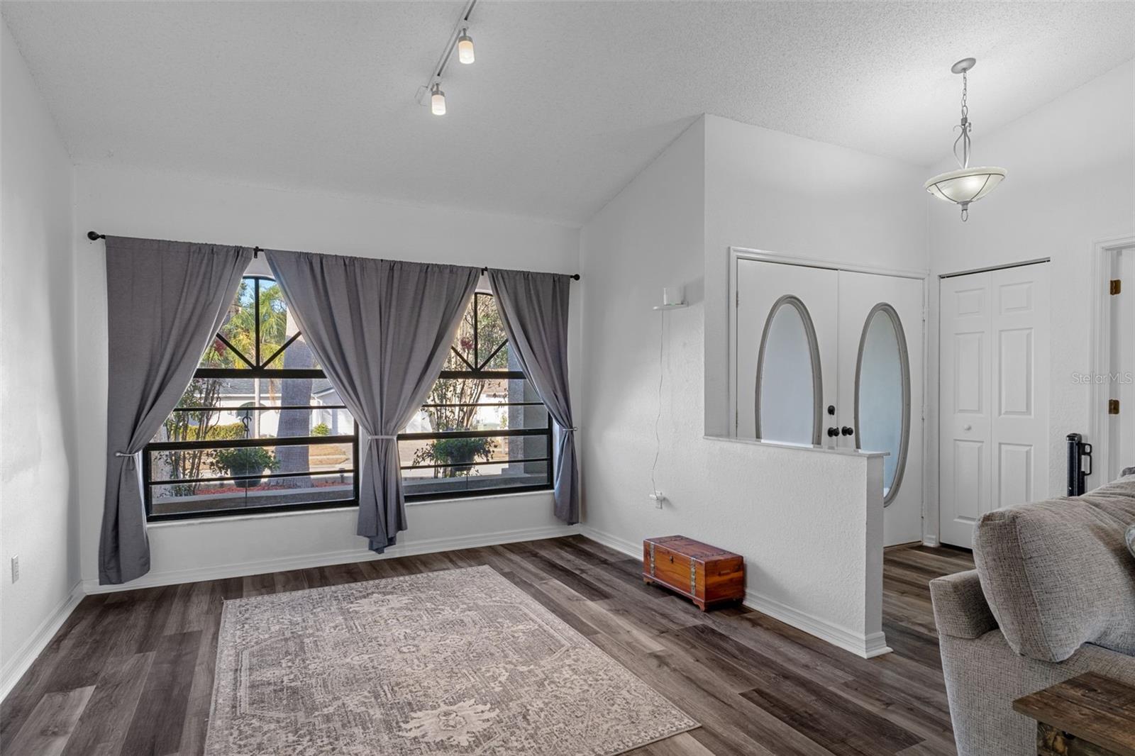 Image 15 of 42 For 10918 Midland Bridge Road