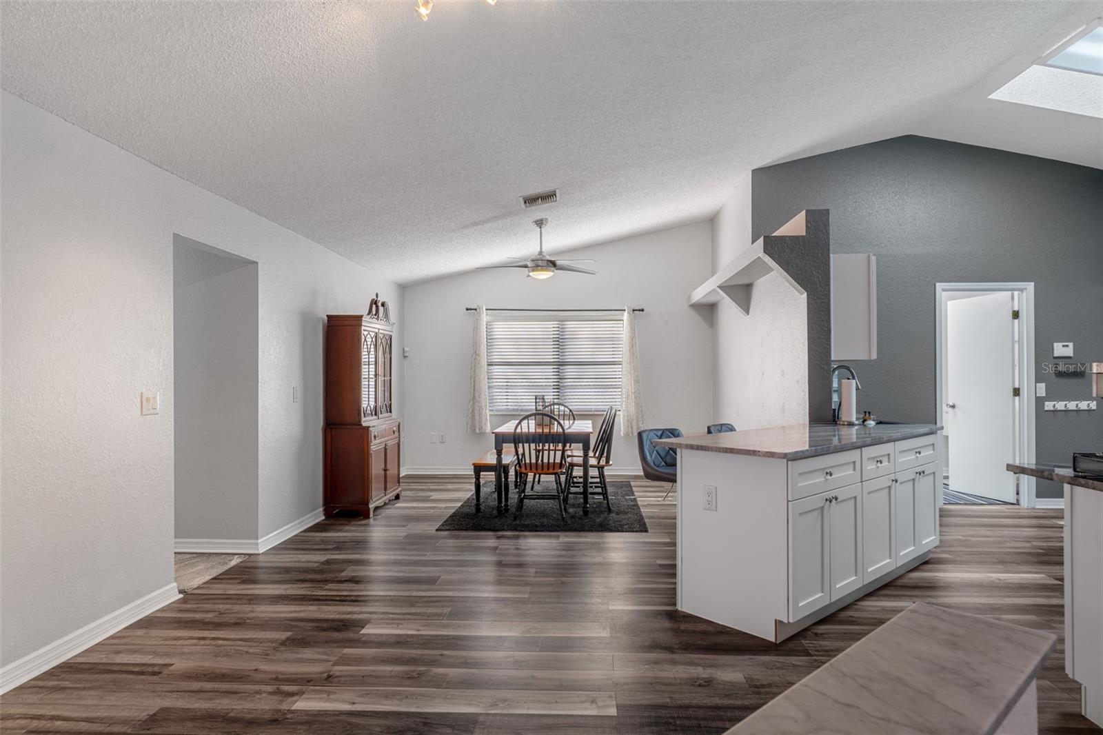 Image 17 of 42 For 10918 Midland Bridge Road