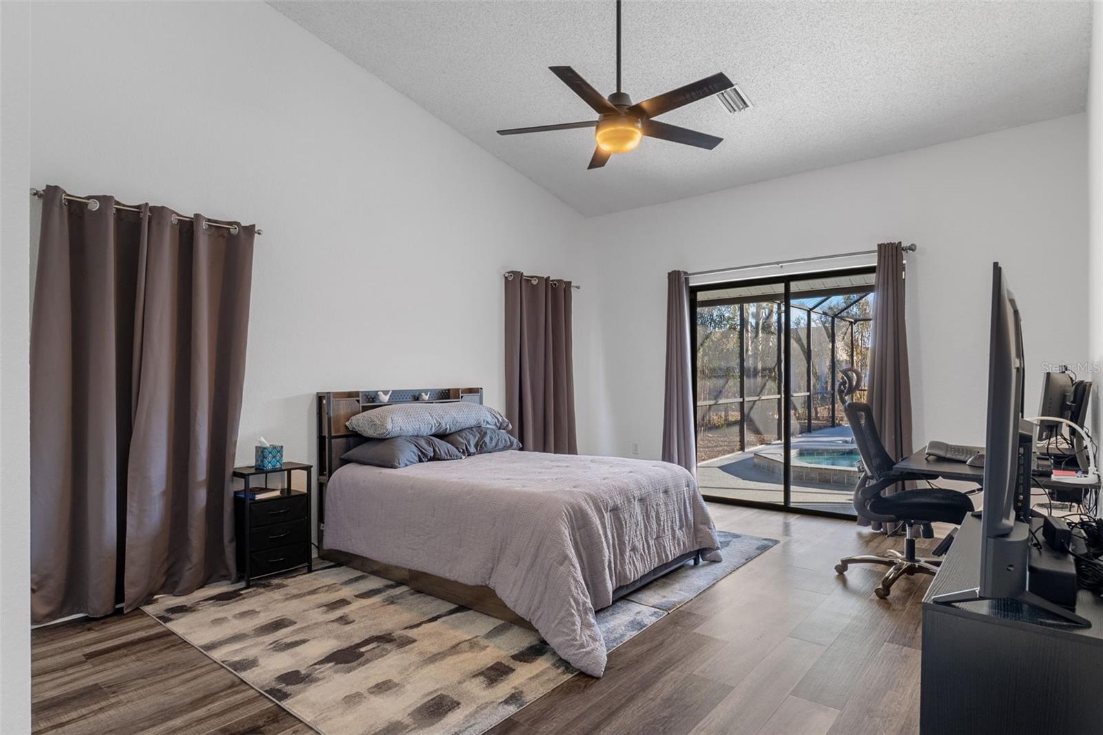 Image 19 of 42 For 10918 Midland Bridge Road