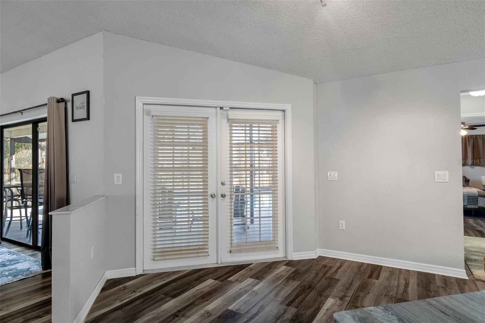 Image 30 of 42 For 10918 Midland Bridge Road