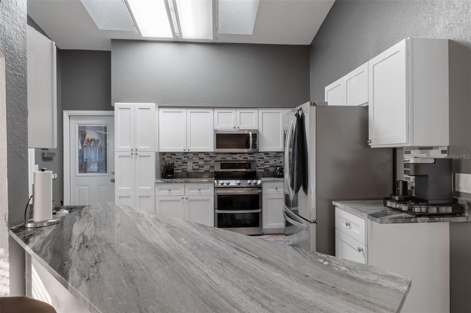 Image 9 of 42 For 10918 Midland Bridge Road