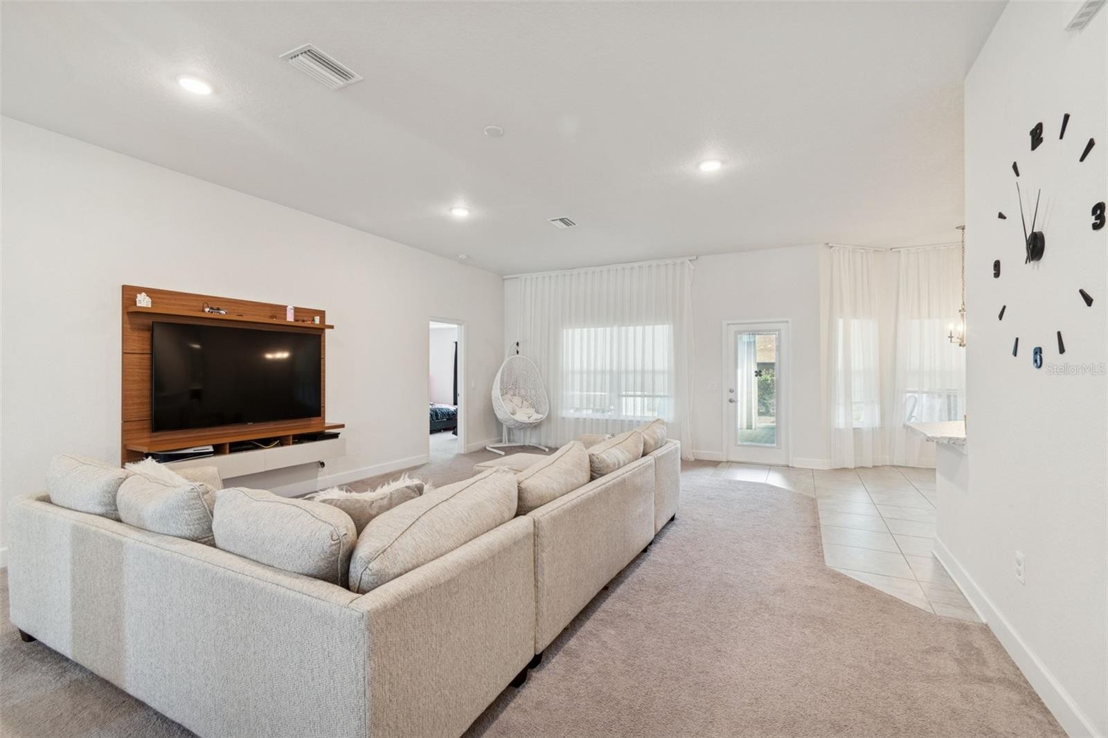 Image 13 of 48 For 10358 Musa Road