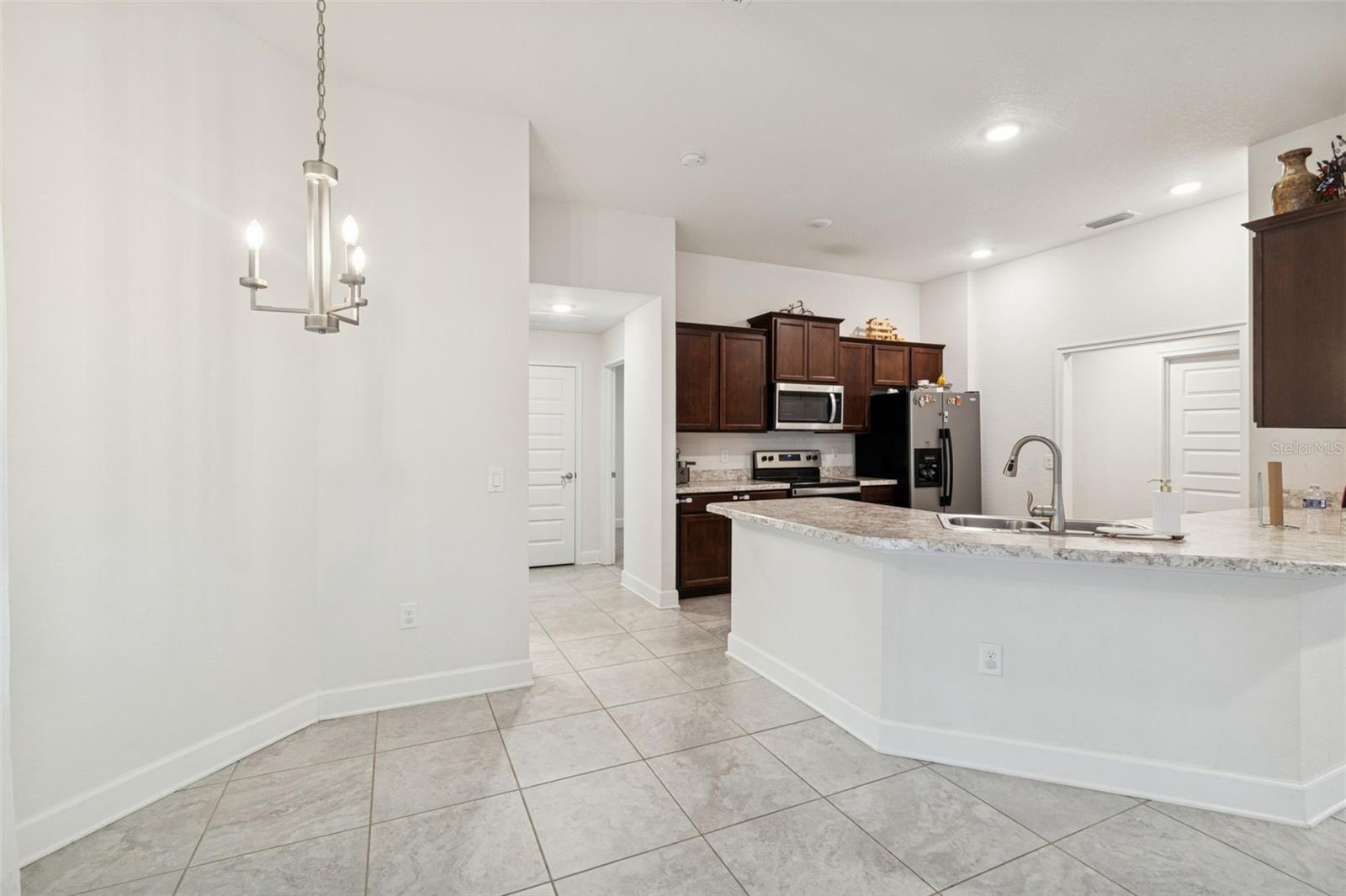 Image 19 of 48 For 10358 Musa Road