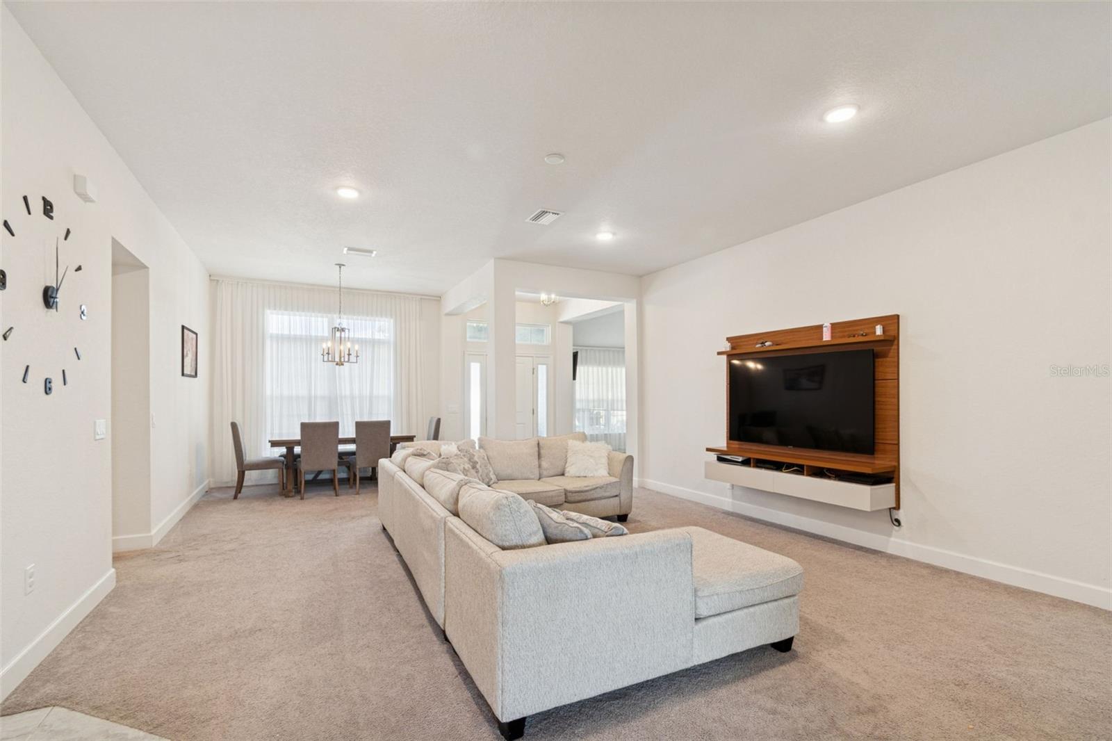 Image 6 of 48 For 10358 Musa Road