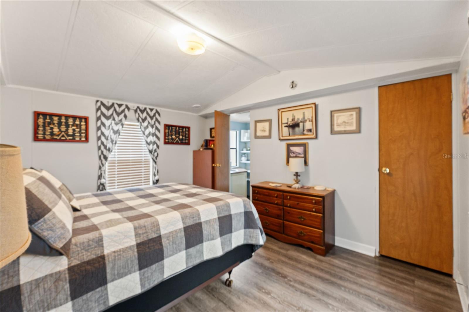 Image 11 of 34 For 7154 Co Rd 651