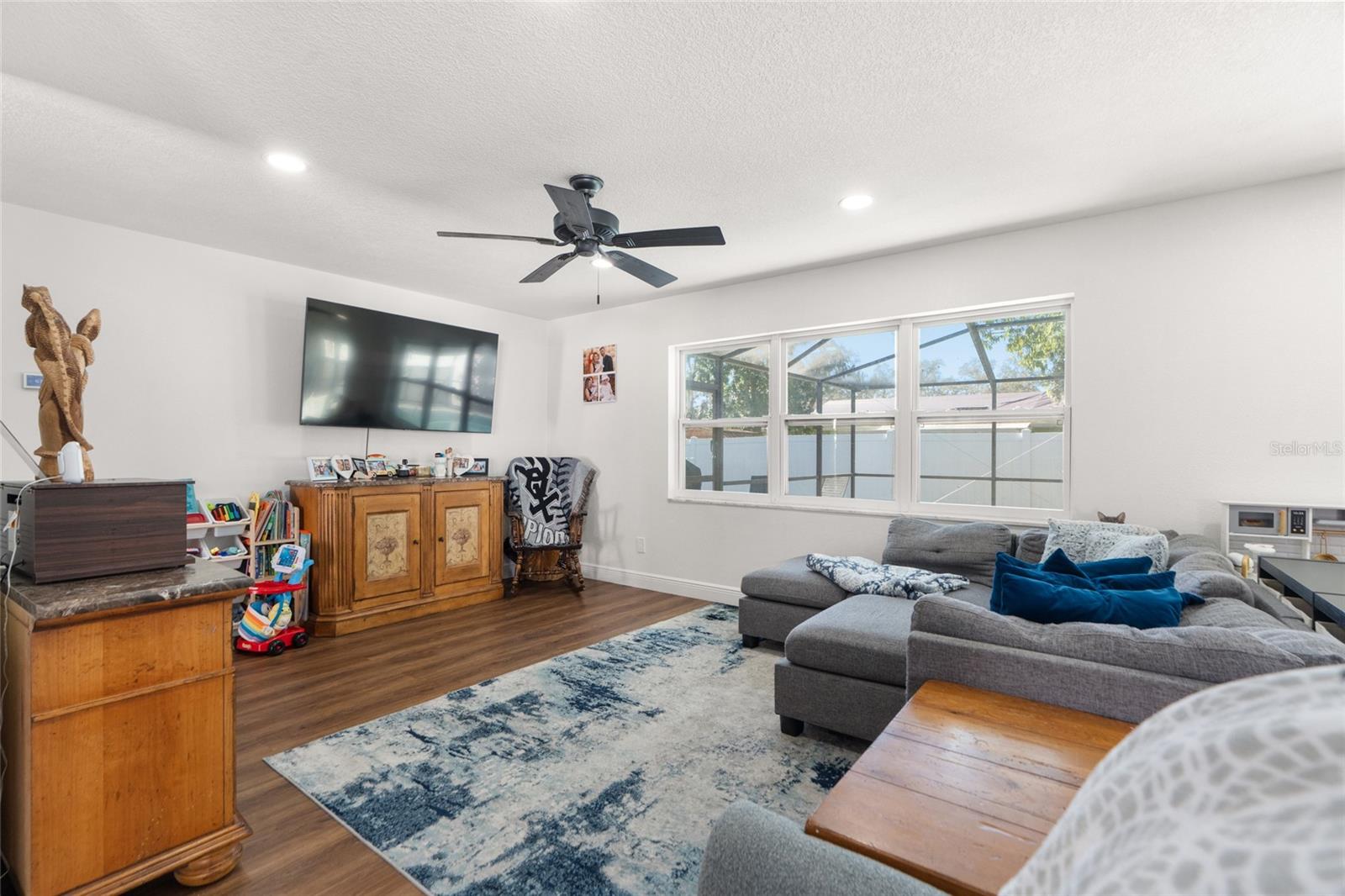 Image 17 of 51 For 7124 Wrenwood Circle