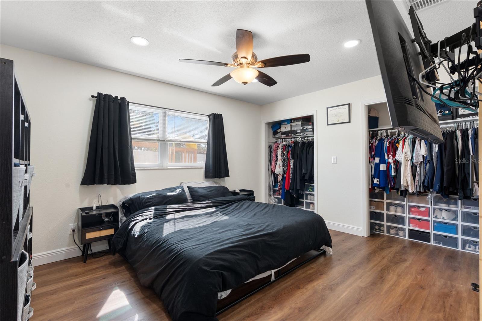 Image 28 of 51 For 7124 Wrenwood Circle