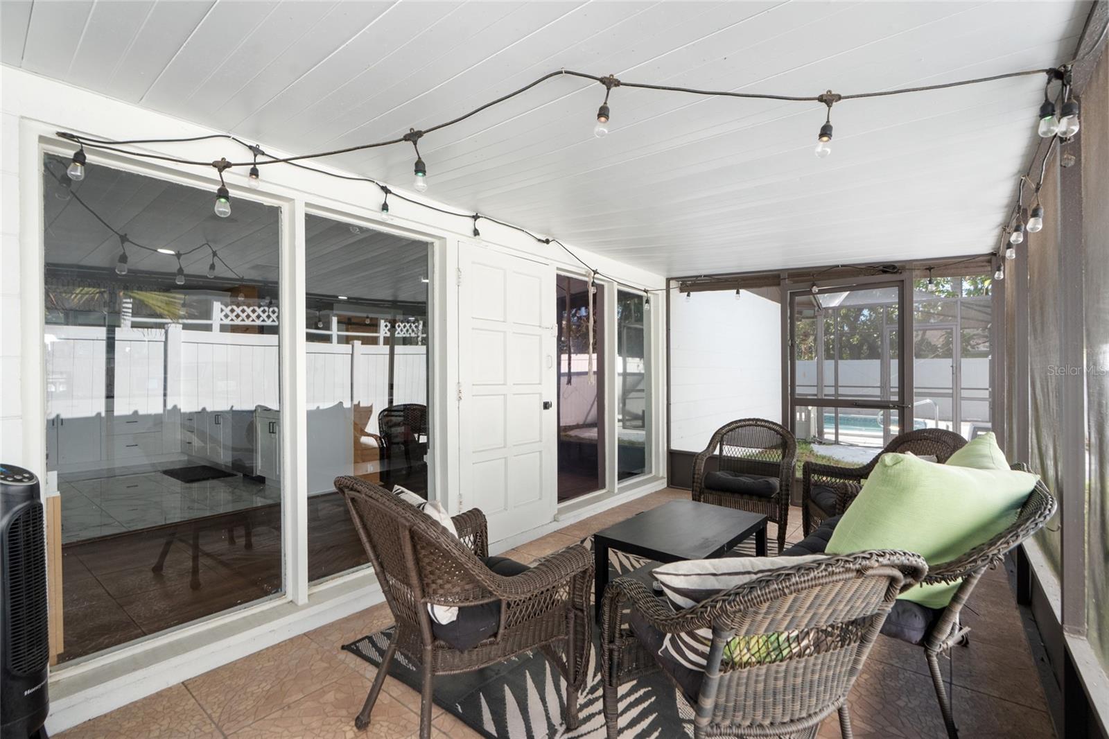 Image 36 of 51 For 7124 Wrenwood Circle