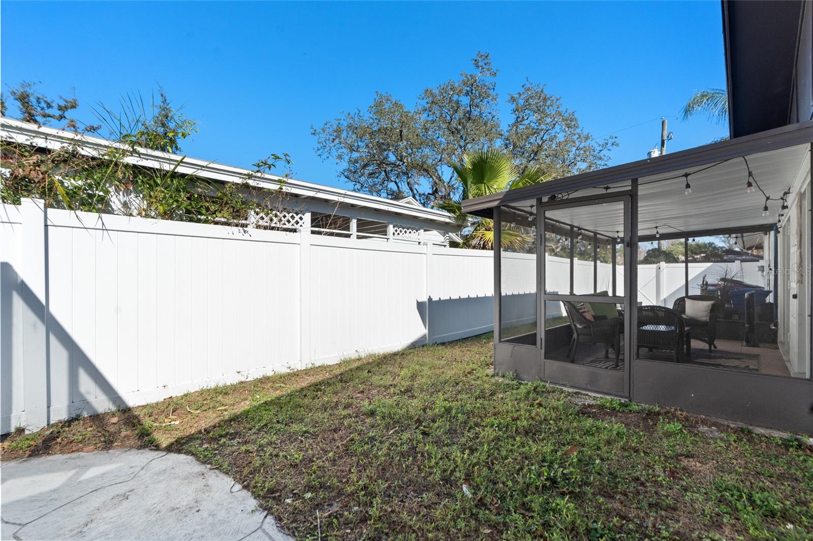 Image 43 of 51 For 7124 Wrenwood Circle