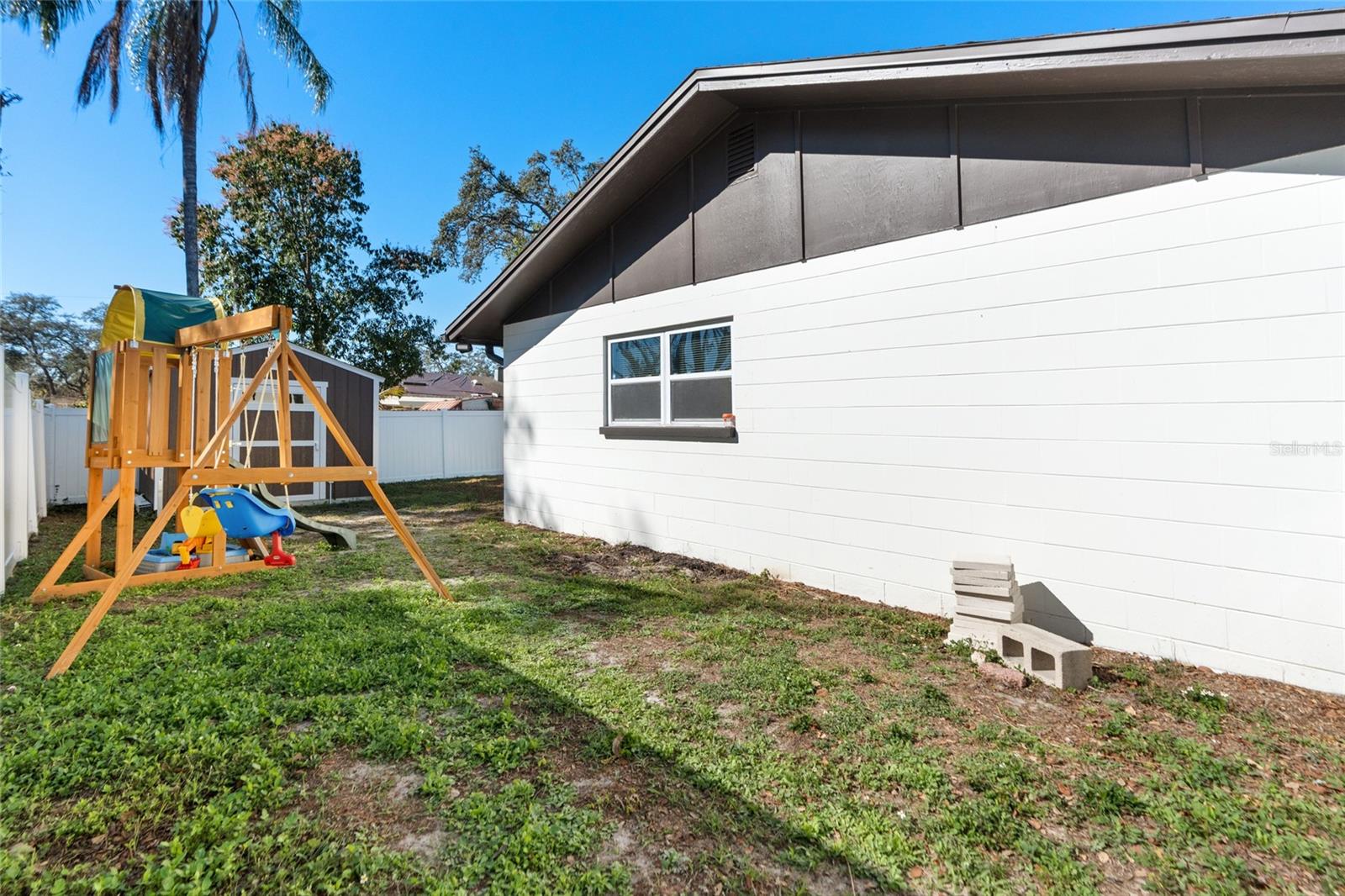 Image 45 of 51 For 7124 Wrenwood Circle