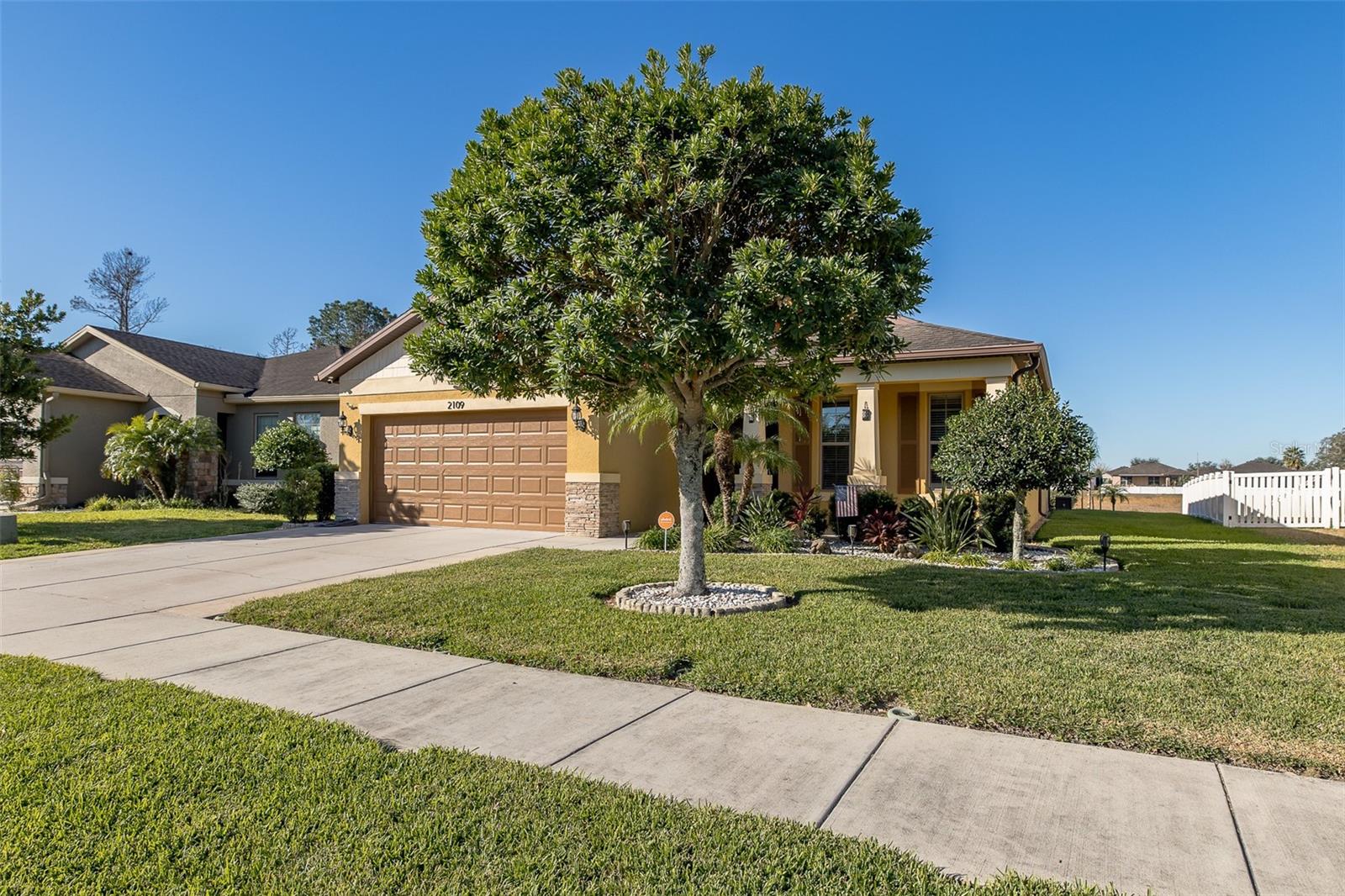 Image 2 of 54 For 2109 Trillium Boulevard