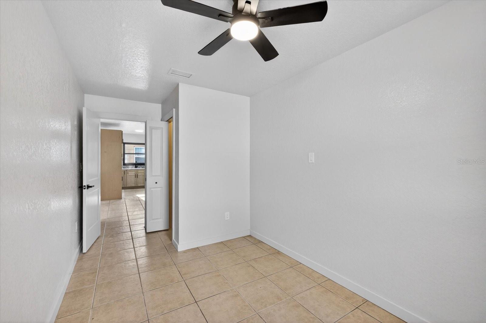 Image 18 of 31 For 773 Harbor Drive S