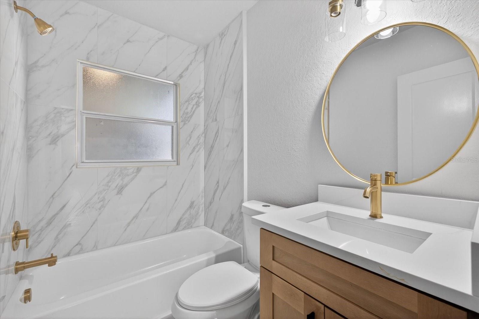 Image 20 of 31 For 773 Harbor Drive S