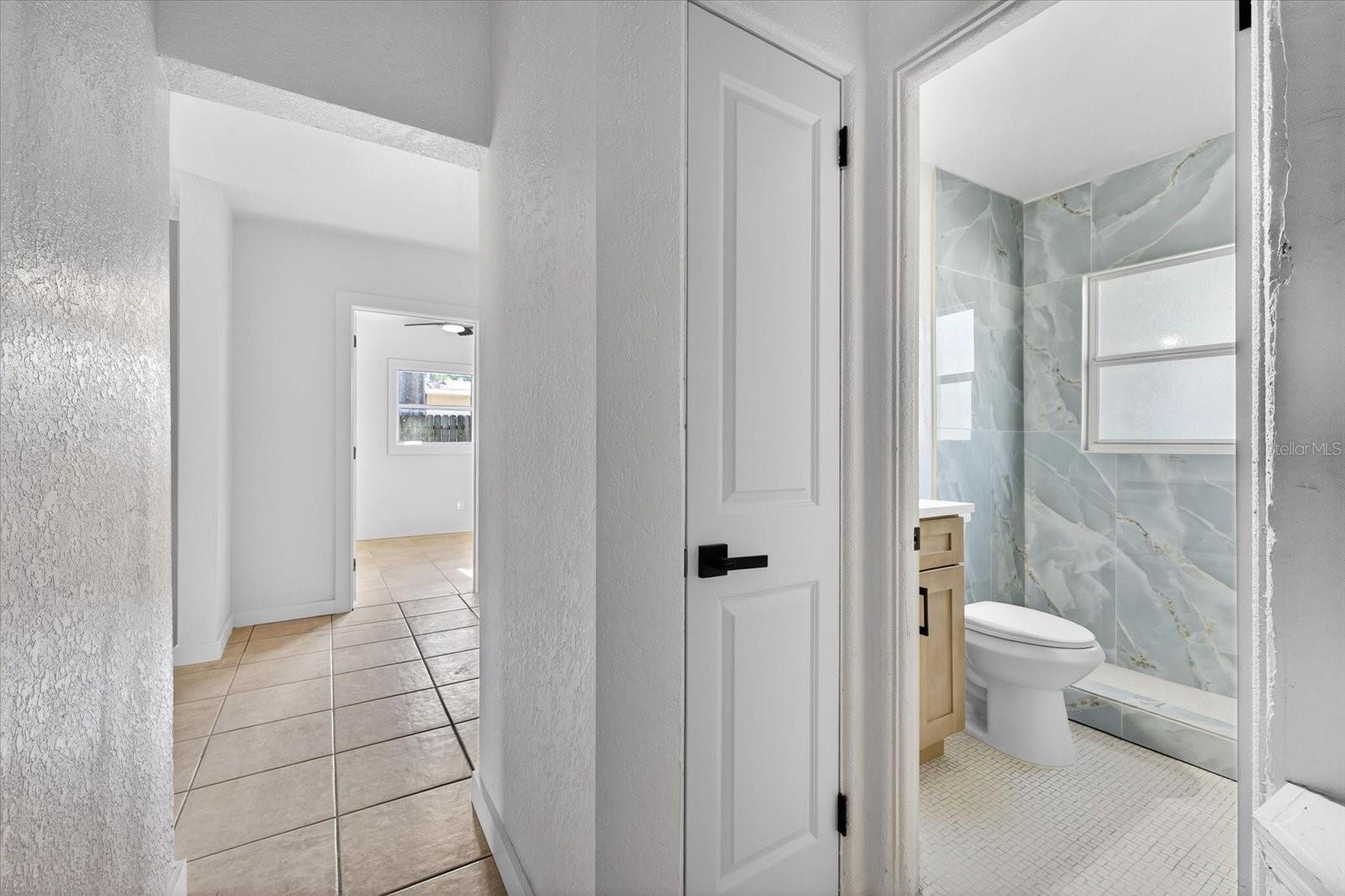 Image 21 of 31 For 773 Harbor Drive S