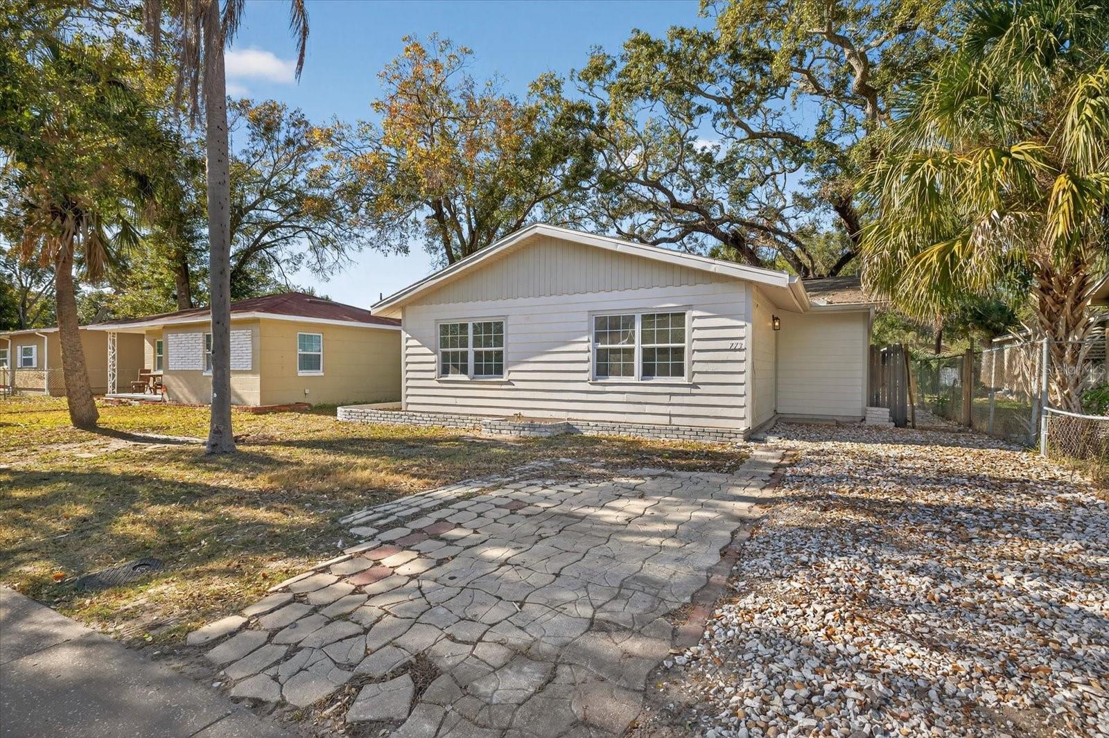 Image 3 of 31 For 773 Harbor Drive S