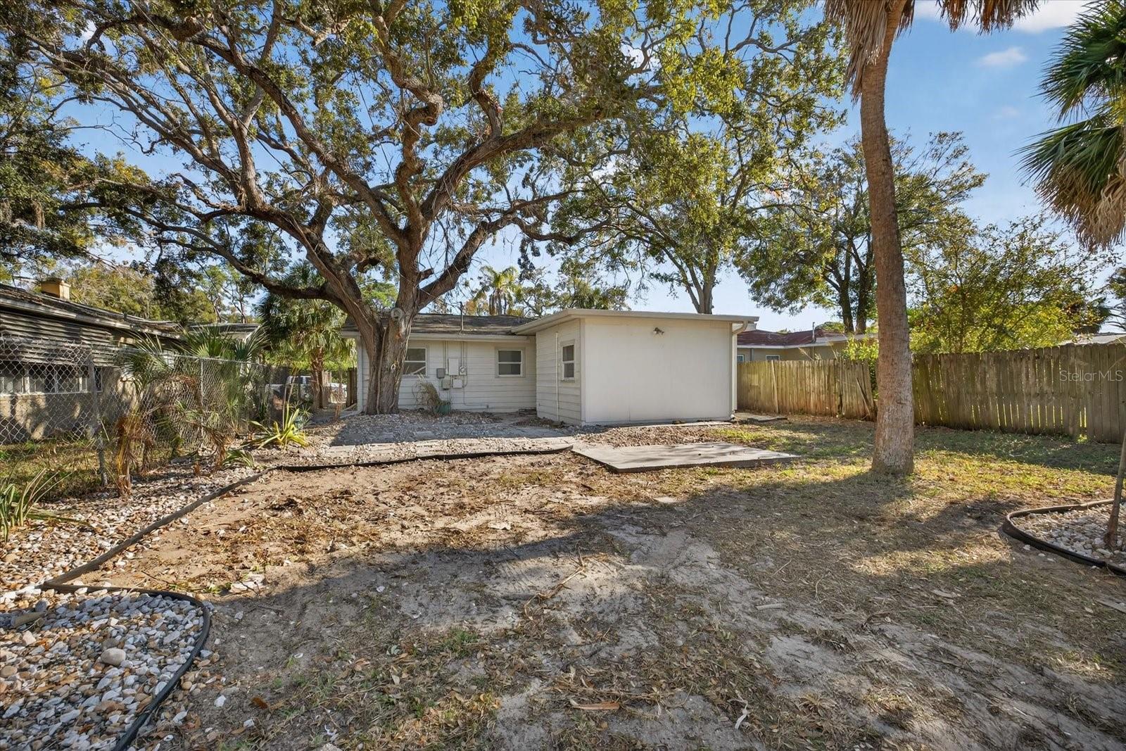 Image 5 of 31 For 773 Harbor Drive S