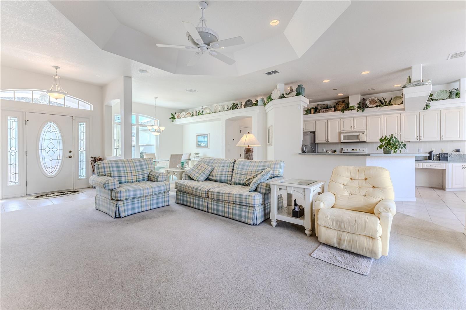 Image 14 of 66 For 2237 Claremont Lane