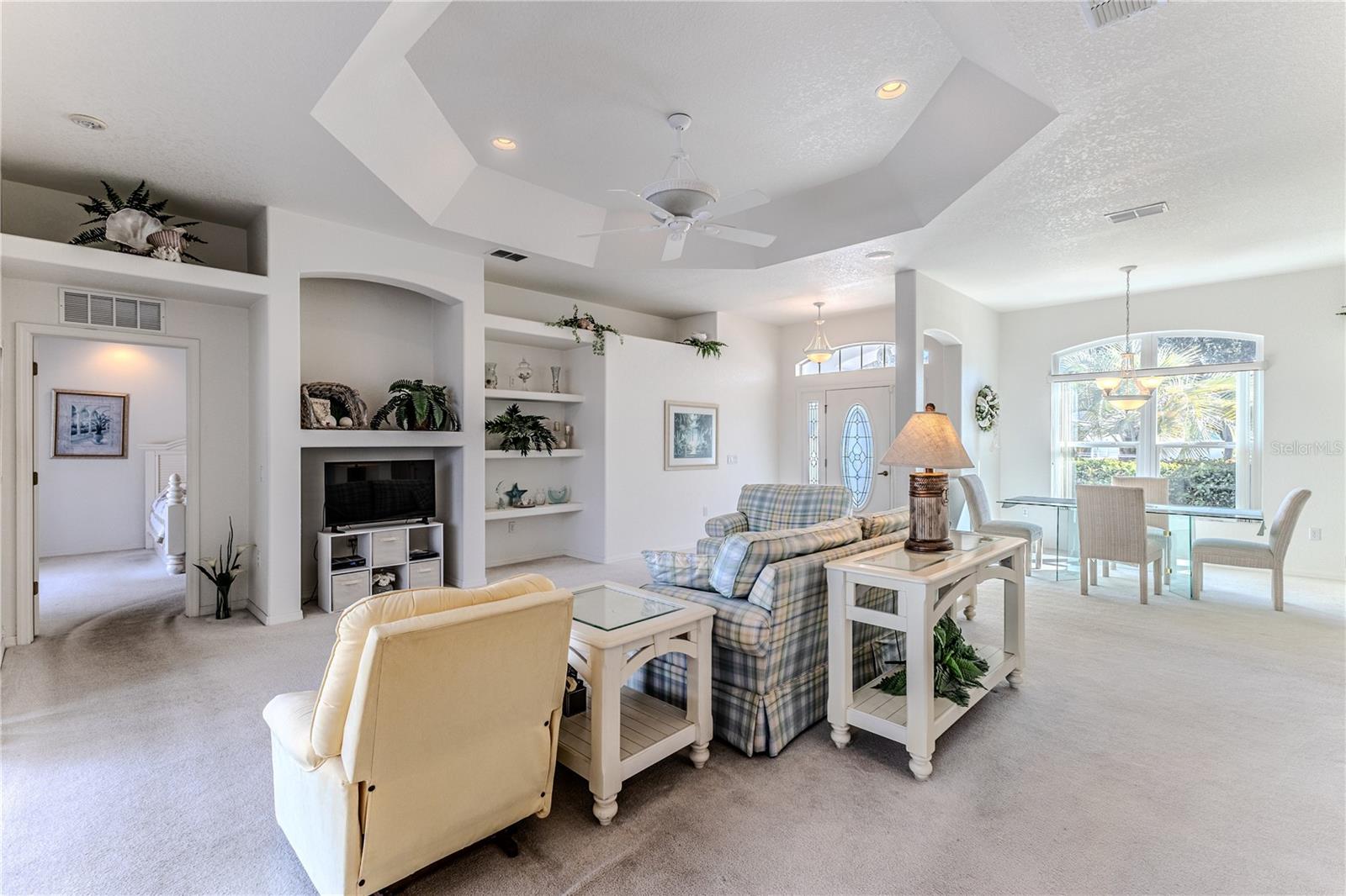 Image 18 of 66 For 2237 Claremont Lane