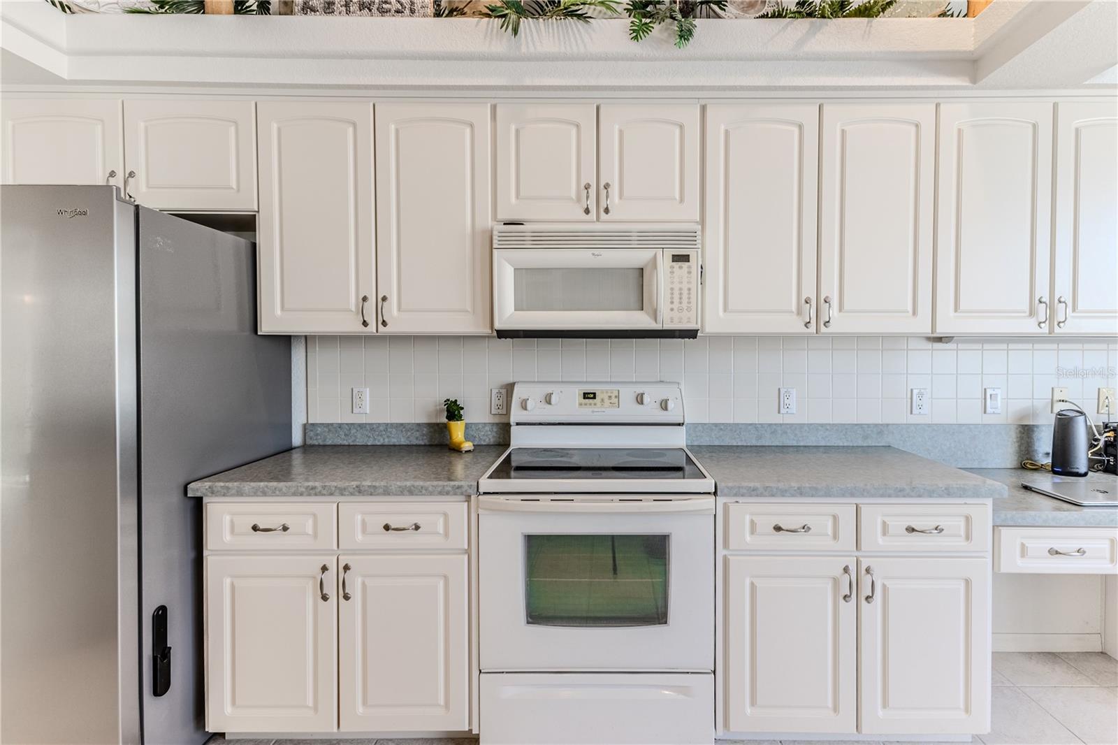 Image 26 of 66 For 2237 Claremont Lane