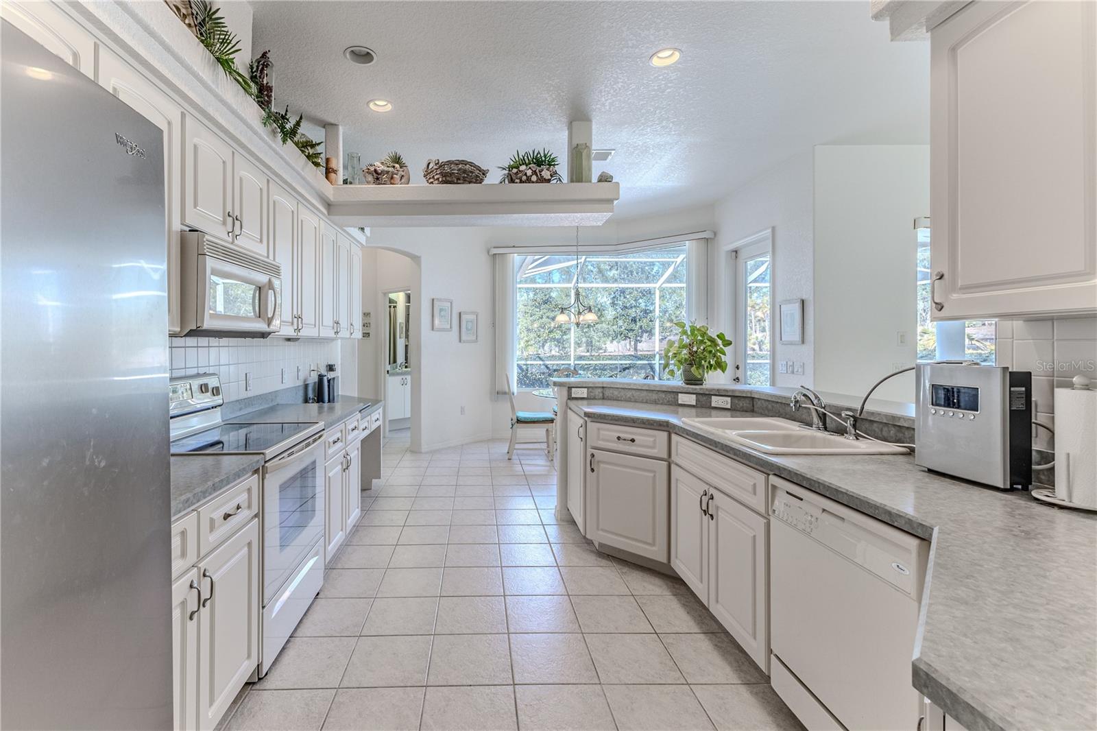 Image 27 of 66 For 2237 Claremont Lane