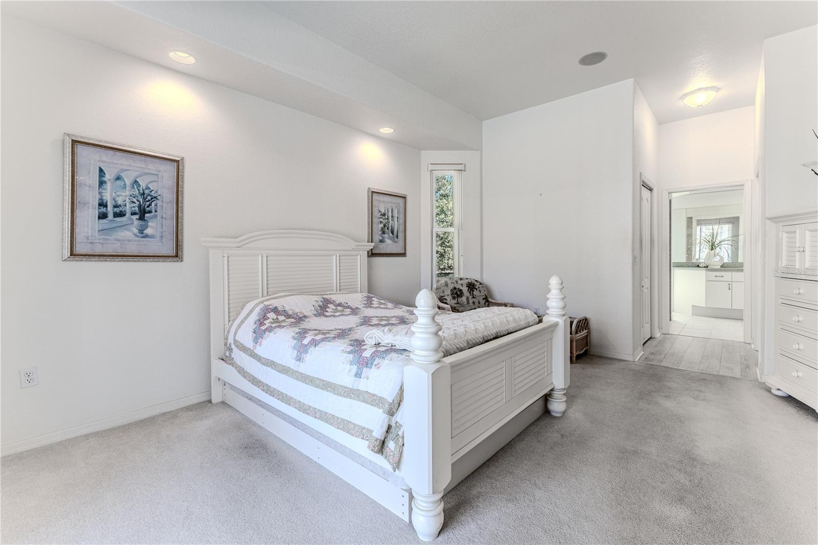 Image 30 of 66 For 2237 Claremont Lane