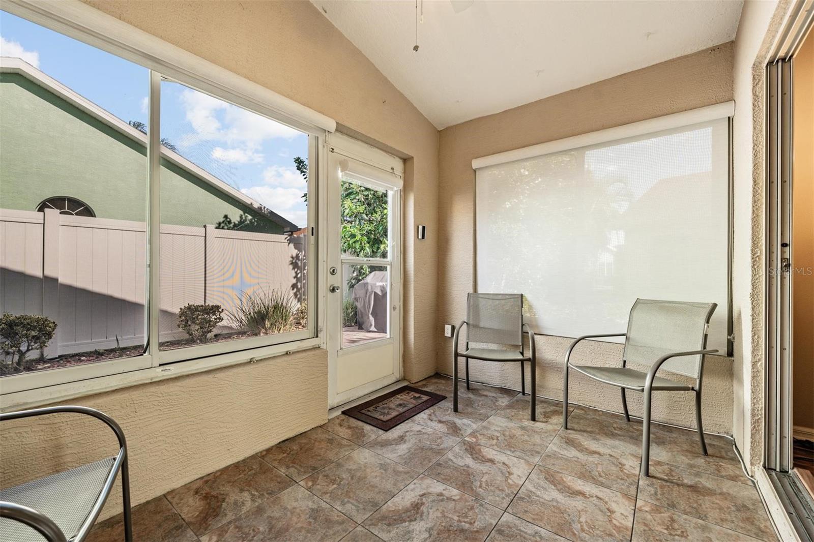 Image 21 of 39 For 3252 Noemi Drive