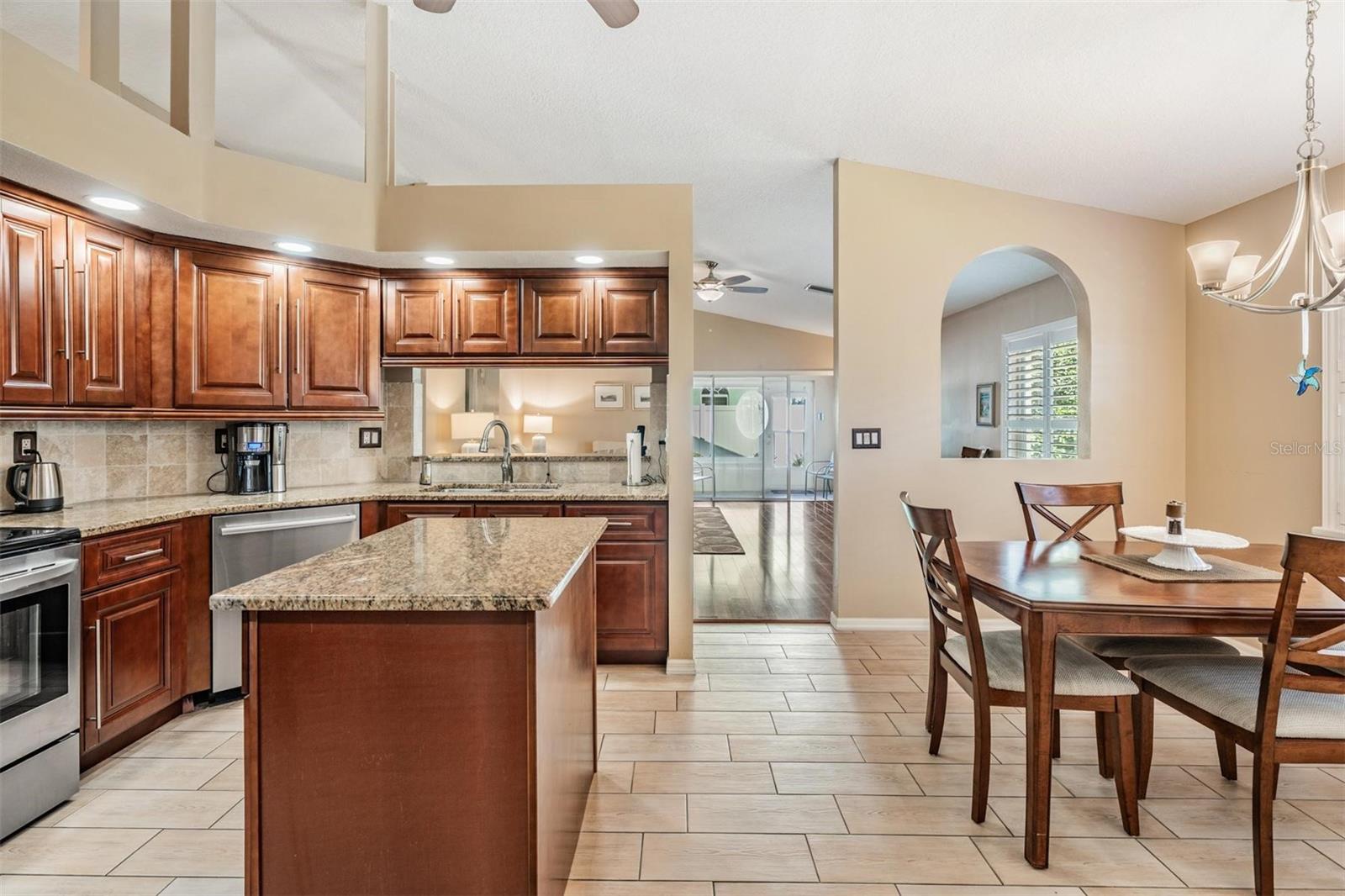 Image 7 of 39 For 3252 Noemi Drive