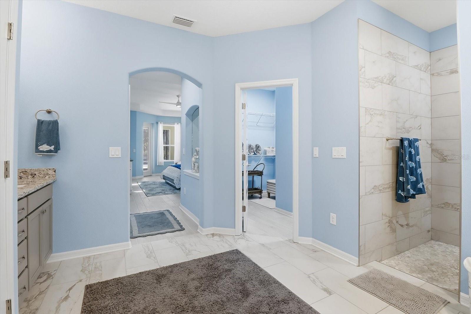 Image 20 of 47 For 4651 Mapleview Way