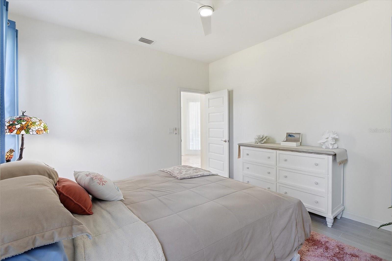 Image 24 of 47 For 4651 Mapleview Way