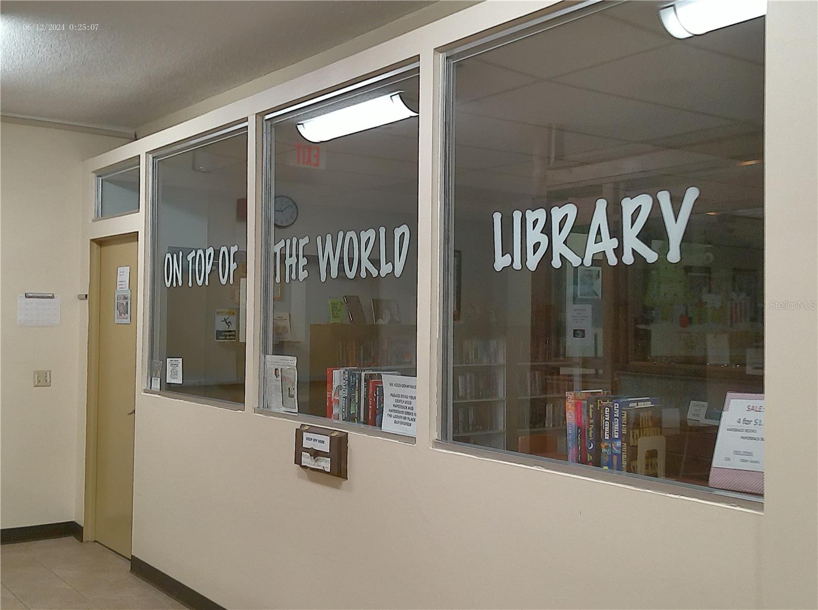 Image 49 of 75 For 2459 Columbia Drive 37