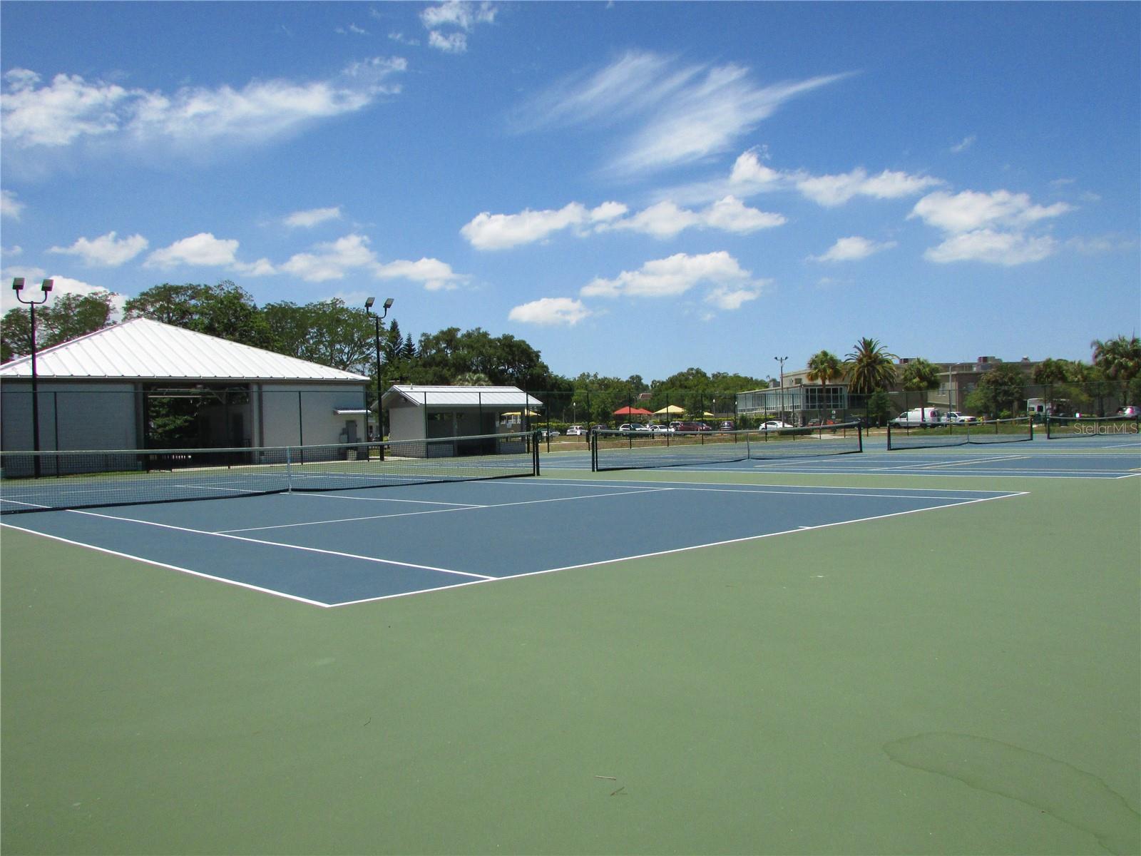 Image 58 of 75 For 2459 Columbia Drive 37