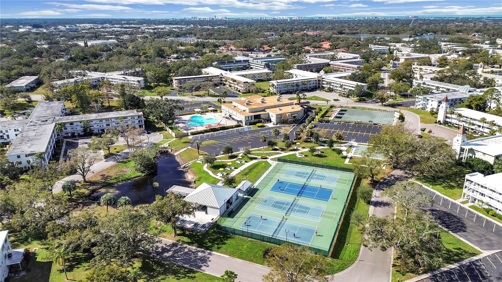 Image 59 of 75 For 2459 Columbia Drive 37