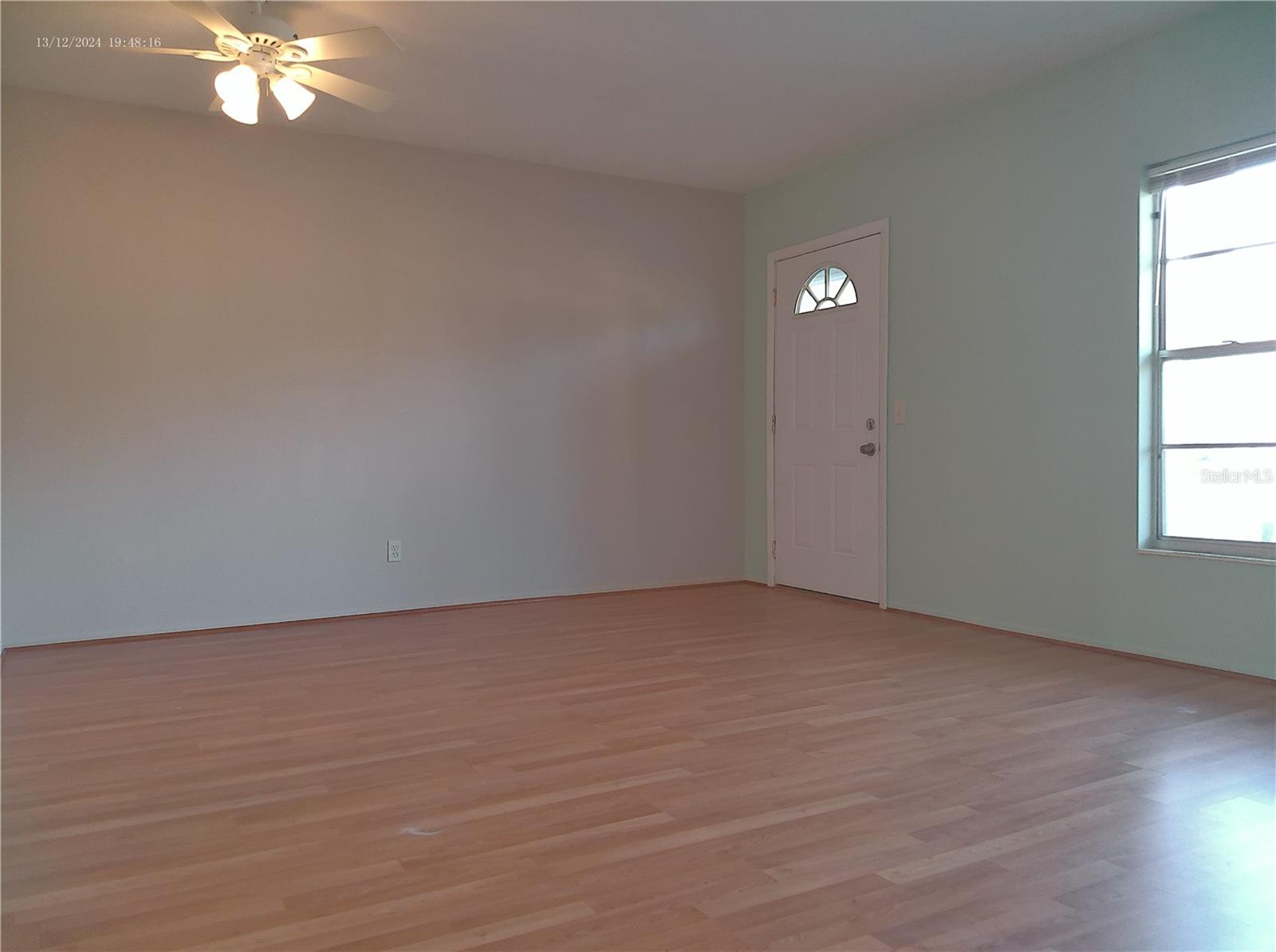 Image 8 of 75 For 2459 Columbia Drive 37