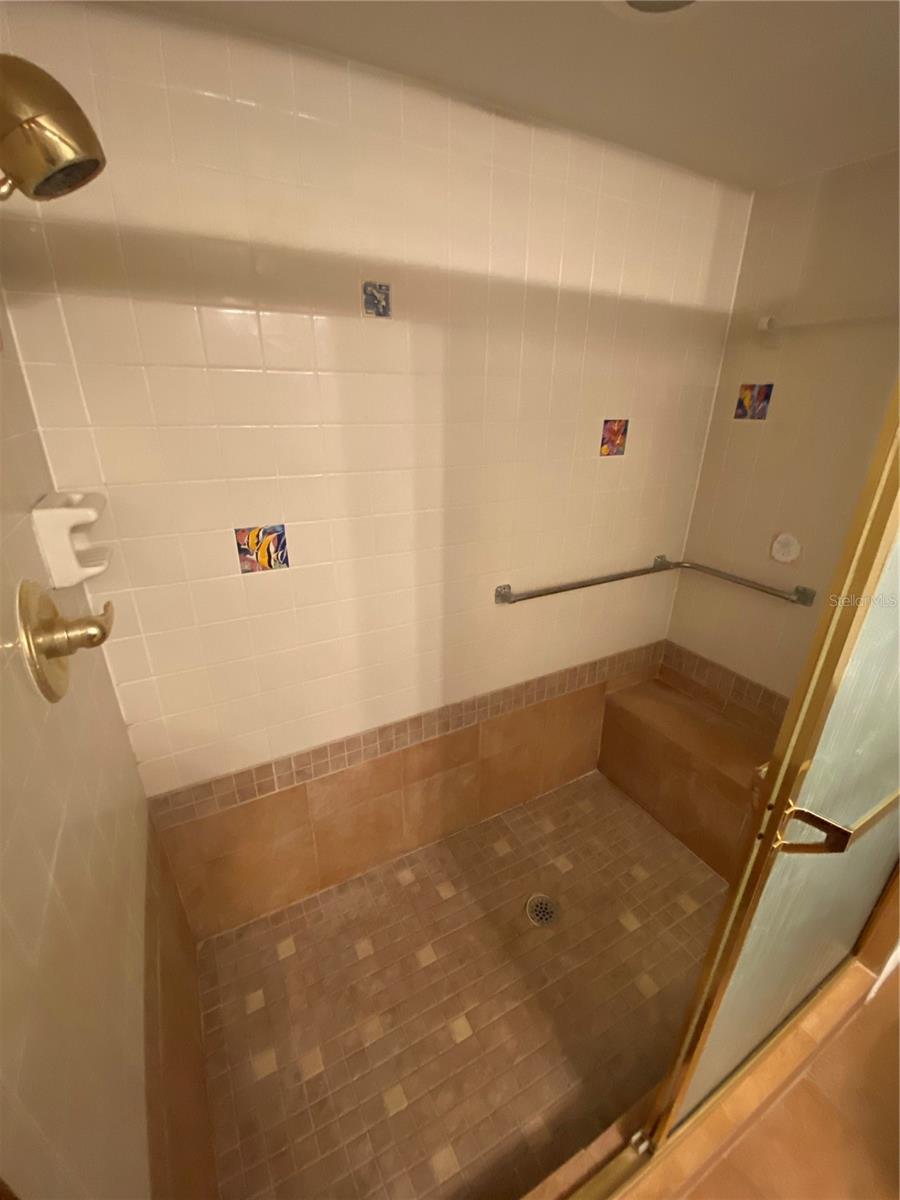 Listing photo id 12 for 7635 Buita Des Morts