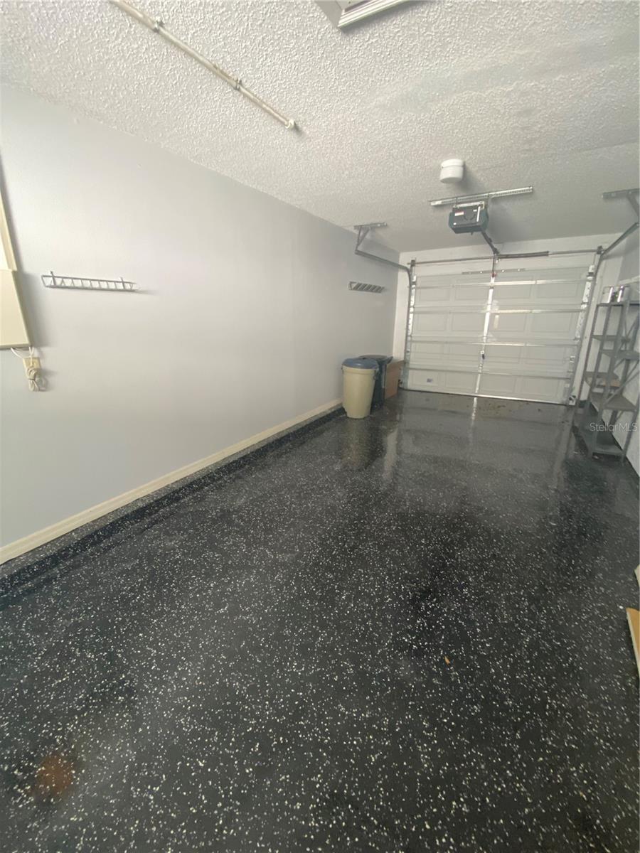 Listing photo id 15 for 7635 Buita Des Morts