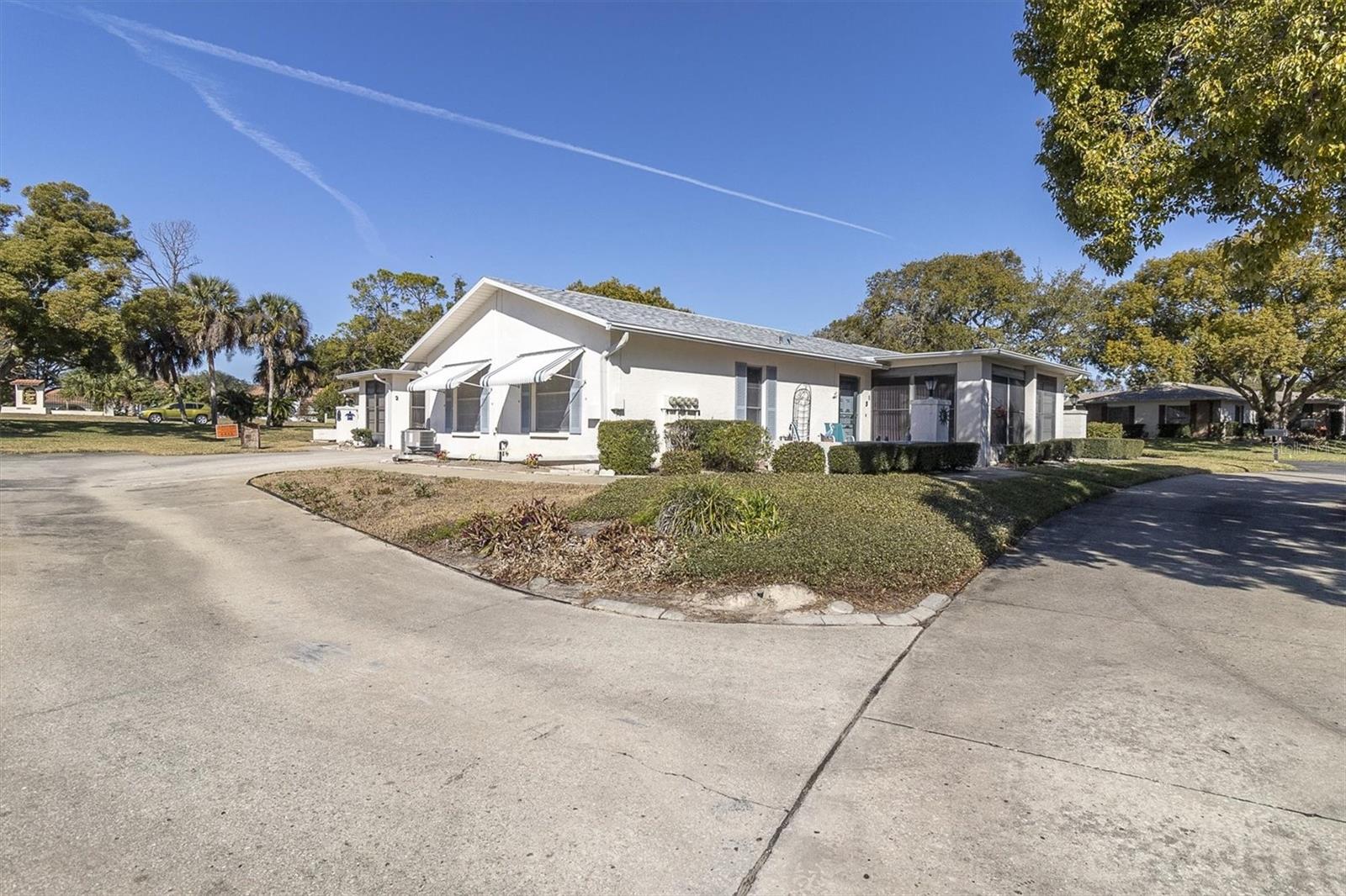 Image 25 of 59 For 8141 Braddock Circle 3